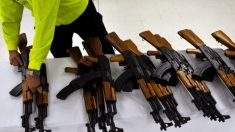 Crescente exportação de armas chinesas enfraquece democracia no mundo