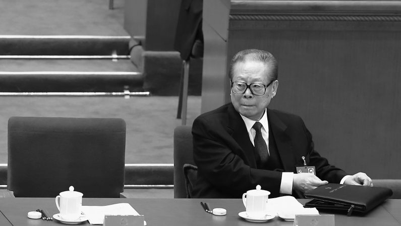 O ex-líder chinês Jiang Zemin durante o 18º congresso do Partido Comunista Chinês em Pequim em 14 de novembro de 2012. (Lintao Zhang/Getty Images)