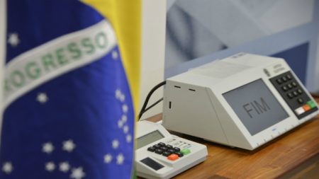 Termina na segunda prazo para registro de candidatos às eleições 2016