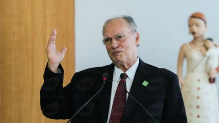 Governo vai alterar Lei Rouanet ainda este mês, diz ministro