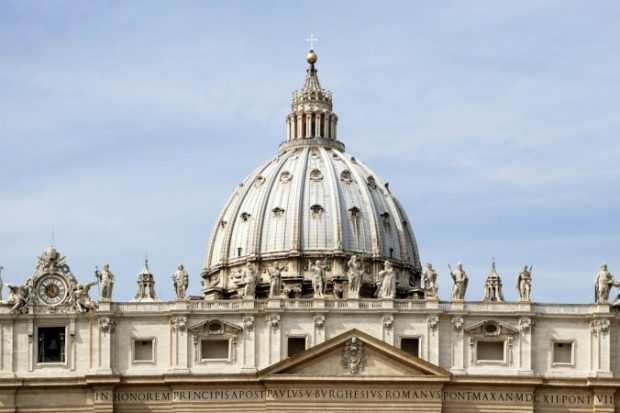 Cúpula da Basílica de São Pedro na Cidade do Vaticano, em Roma, em 22 de setembro de 2011 (Peter Probst / Shutterstock)