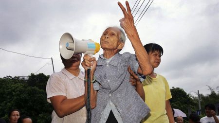 Viver na China é mais brutal do que qualquer história de cinema, diz cineasta