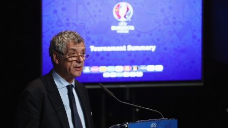 Presidente da Federação Espanhola de Futebol é preso por corrupção