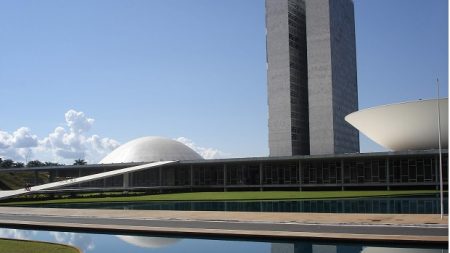 Congresso Nacional custa R$ 1,16 milhão por hora, calcula ONG