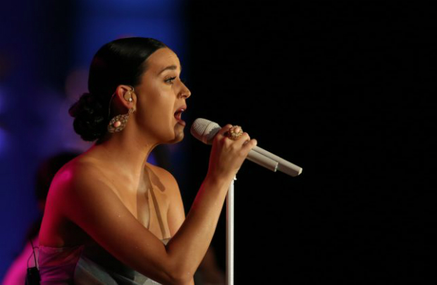 Katy Perry em 2015 em apresentação do "So The World May Hear", da Starkey Hearing Foundation, no St. Paul River Center em 26 de julho de 2015 em St. Paul, Minnesota (Adam Bettcher/Getty Images para a Starkey Hearing Foundation)