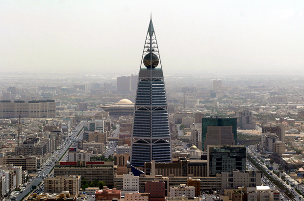 Um palácio (não retratado) na capital de Riade na Arábia Saudita quase foi atingido por um míssil balístico disparado do Iêmen (Hassan Ammar/AFP/Getty Images)