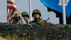 Tiros disparados quando soldado da Coreia do Norte deserta pela fronteira