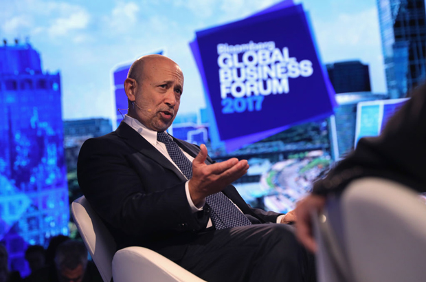 Lloyd Blankfein, o presidente e CEO do Goldman Sachs, fala no Fórum Econômico Mundial da Bloomberg em Nova York em 20 de setembro de 2017 (John Moore/Getty Images)