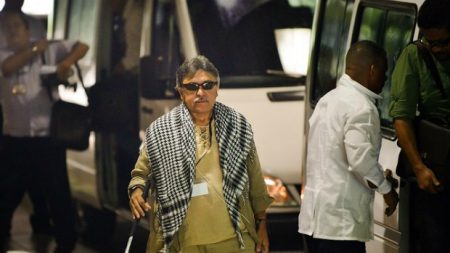 Ministério Público da Colômbia prende Santrich, líder das Farc e futuro parlamentar