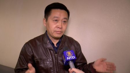 Liu Jianguo, ex-membro do Partido Comunista Chinês, renunciou ao Partido uma semana antes de chegar aos Estados Unidos (Han Rui/The Epoch Times)