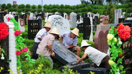 Confisco de caixões, a nova medida da China para proibir enterros