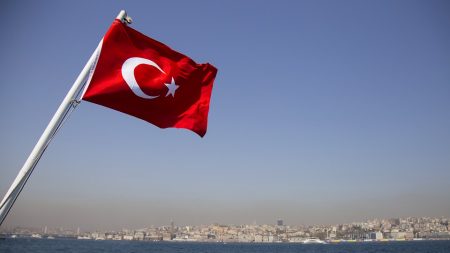 Turquia impõe taxas de antidumping sobre importações de aço da China, Rússia, Índia e Japão