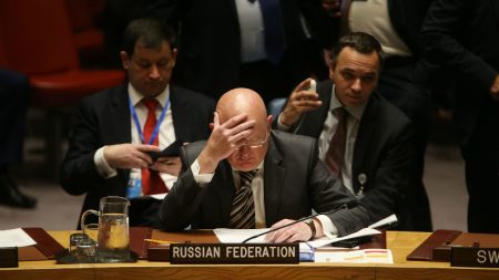 Moscou acusa Reino Unido de suscitar “histeria” contra a Rússia