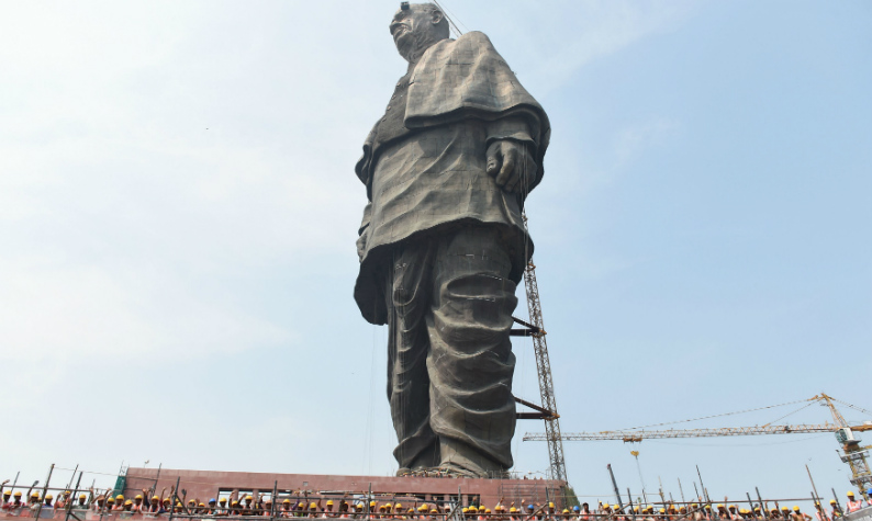Índia ergue maior estátua do mundo em honra ao seu “homem de ferro”