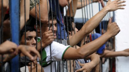 Brasil alertou Paraguai sobre fuga em massa de membros do PCC de presídio