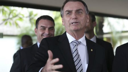 Ministério do Trabalho será incorporado a outra área, diz Bolsonaro