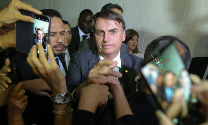 Bolsonaro confirma visita do assessor de segurança nacional dos EUA
