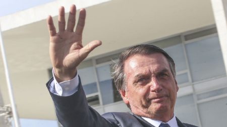 Bolsonaro dedicará boa parte da manhã à política externa