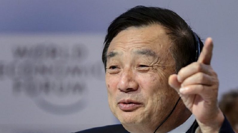 Ren Zhengfei, fundador e CEO da Huawei, gesticula ao participar de uma sessão da reunião anual do Fórum Econômico Mundial, em 22 de janeiro de 2015, em Davos (Fabrice Coffrini/AFP)