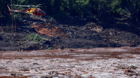 Justiça aceita denúncia contra 16 pessoas pela tragédia de Brumadinho