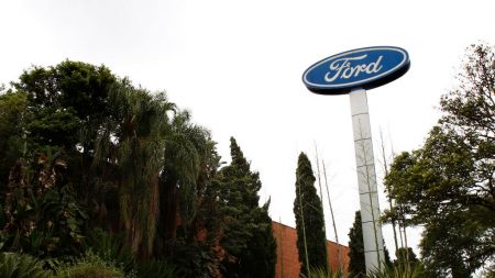 Governo de São Paulo vai buscar comprador para fábrica da Ford