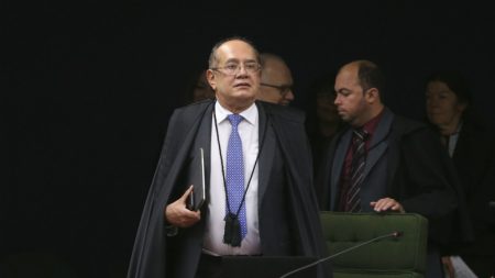 Gilmar Mendes propõe criação de agência para análise de medicamentos no SUS