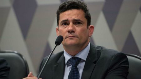 Moro torna mais rígidas regras para visitação em presídios federais