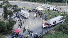 Venezuelanos comemoram chegada da ajuda humanitária nos dois lados da fronteira de Cúcuta (Vídeo)