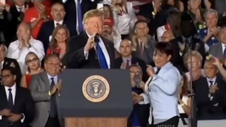 Trump faz emocionante homenagem ao piloto venezuelano que morreu depois de se rebelar contra Maduro (Vídeo)