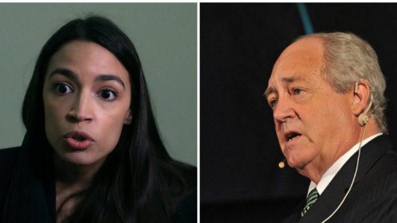 Alejandría Ocasio-Cortez (esq.). O co-fundador do Greenpeace, Patrick Moore, criticou a deputada Alexandria Ocasio-Cortez em uma série de posts em redes sociais (Mark Wilson / Getty Images e Amigos da Europa / Wikipedia Commons CC BY 2.0)