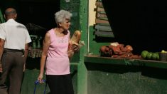 Cubanos enfrentam agravamento da escassez que já é comum no país há anos (Vídeo)