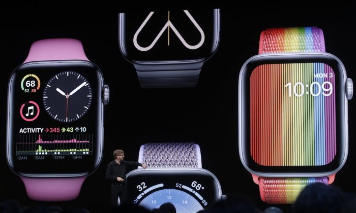 Kevin Lynch da Apple fala no Apple Watch na Apple Worldwide Developers Conference em San Jose, Califórnia, em 3 de junho de 2019 (AP Photo / Jeff Chiu)