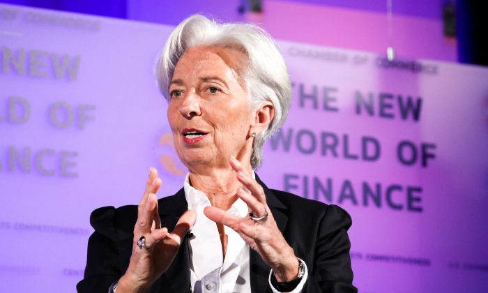 Christine Lagarde, Diretora do Fundo Monetário Internacional, discursa na 13ª Cúpula Anual de Mercados de Capitais da Câmara de Comércio dos EUA em Washington, em 2 de abril de 2019 (Samira Bouaou / The Epoch Times)