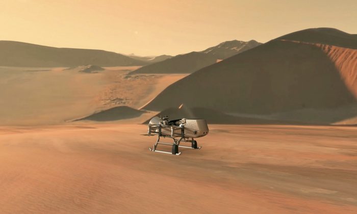 Esta ilustração mostra o drone Dragonfly da NASA aproximando-se de um local na lua exótica de Saturno, Titan (JHU-APL / NASA)