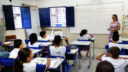 Em 10 anos nenhuma das 20 metas foi completamente cumprida no Plano Nacional de Educação, aponta relatório 