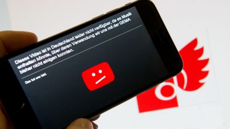 YouTube proíbe vídeos de discurso de ódio e supremacismo