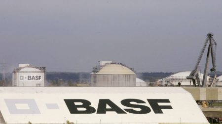 Cinco funcionários da BASF Taiwan são acusados de venda de segredos comerciais para a China