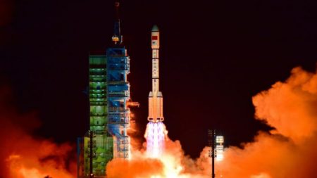 Laboratório espacial chinês Tiangong-2 cai no Pacífico Sul