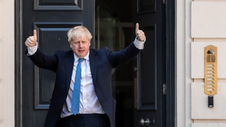 Boris Johnson testa positivo para covid-19