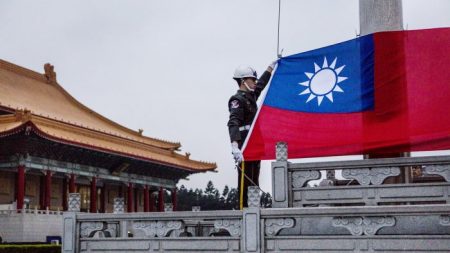 Partido pró-Pequim de Taiwan afirma que modelo “um país, dois sistemas” é “fracasso absoluto”