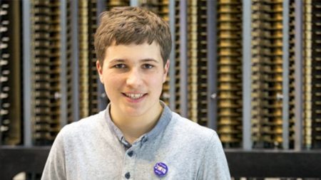 Ideia de adolescente para remoção de micropoluentes da água vence a Google Science Fair