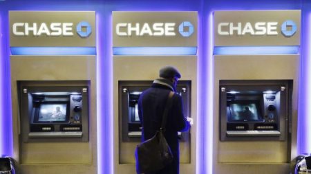 Chase Bank perdoa dívidas de cartão de crédito de todos seus clientes no Canadá