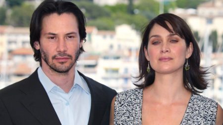 Keanu Reeves estará na quarta edição de Matrix junto com todo seu elenco original