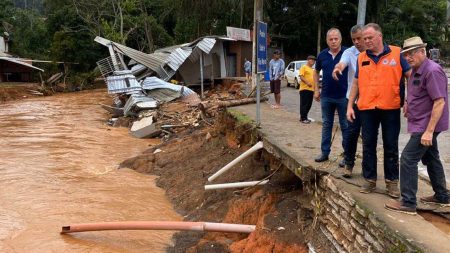 Chuva faz mais de 10 mil pessoas deixarem suas casas no Espírito Santo