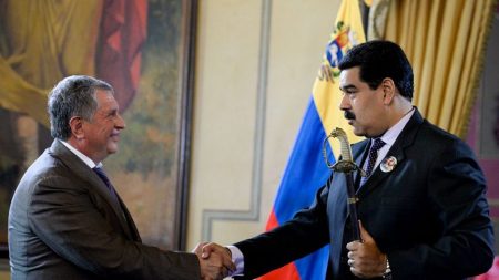 Análise: Rússia estaria investindo na Venezuela com intenção de controlar América Latina