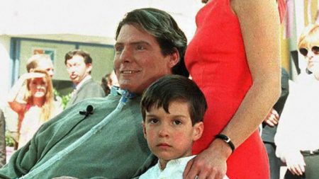 Filho de Christopher Reeve, Will, está crescido e se parece com seu pai Super-Homem