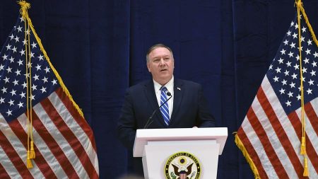 Pompeo avisa que acordo entre EUA e talibãs “é só o início”