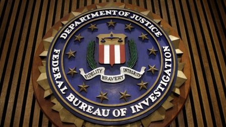 FBI diz que cientista chinesa está escondia em consulado de San Francisco