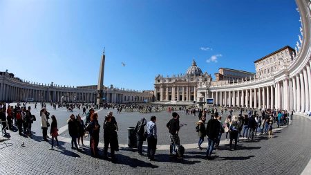 Papa Francisco celebra missa por vídeo devido ao coronavírus