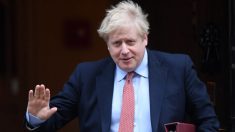 Boris Johnson sai da terapia intensiva